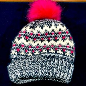 Ladies fleece lined hat.